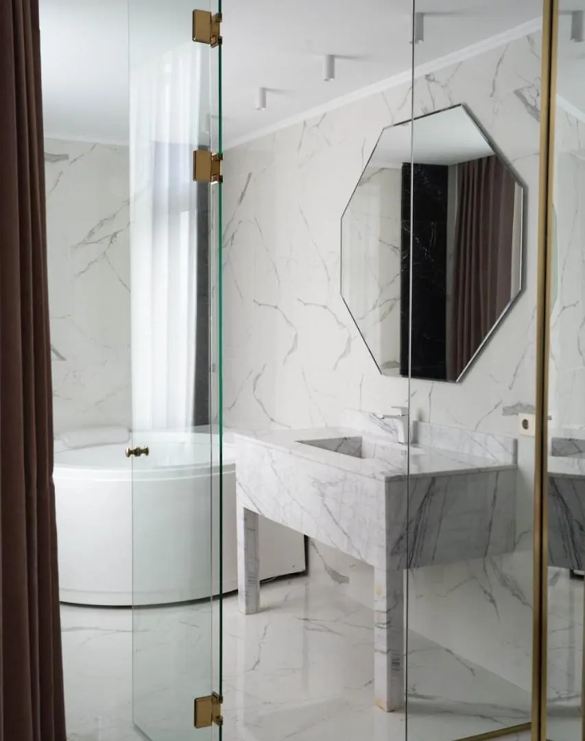 Vip Апартаменты Ко Дню Влюбленных С Джакузи Batumi